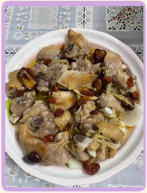 枸杞蒸鸡怎么做又嫩又好吃?蒸枸杞子