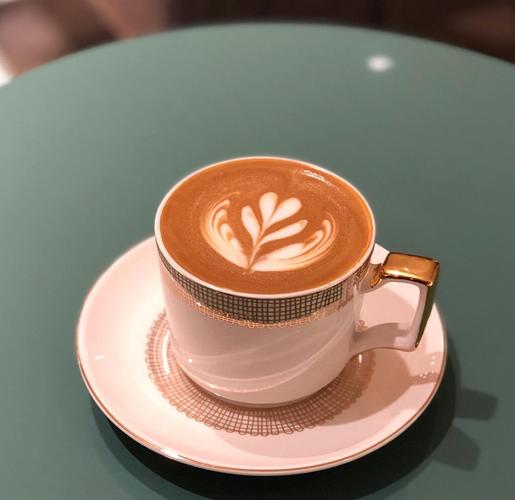 咖啡拉花用的牛奶如何打泡?咖啡拉花专用牛奶