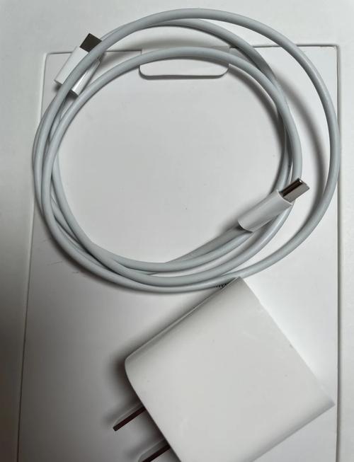 苹果5的数据线和6一样吗？iphone5的充电线和6一样吗