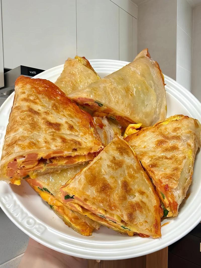 手抓饼上的油是什么油?手抓饼里面的油