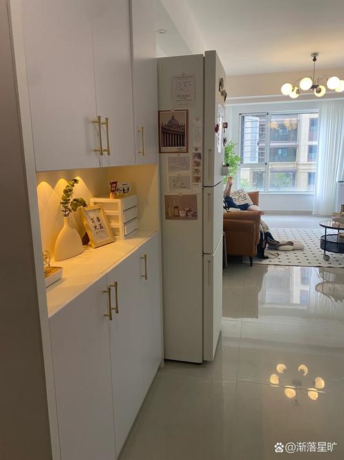 冰箱放在客厅里合适吗？冰箱放在客厅影响风水吗