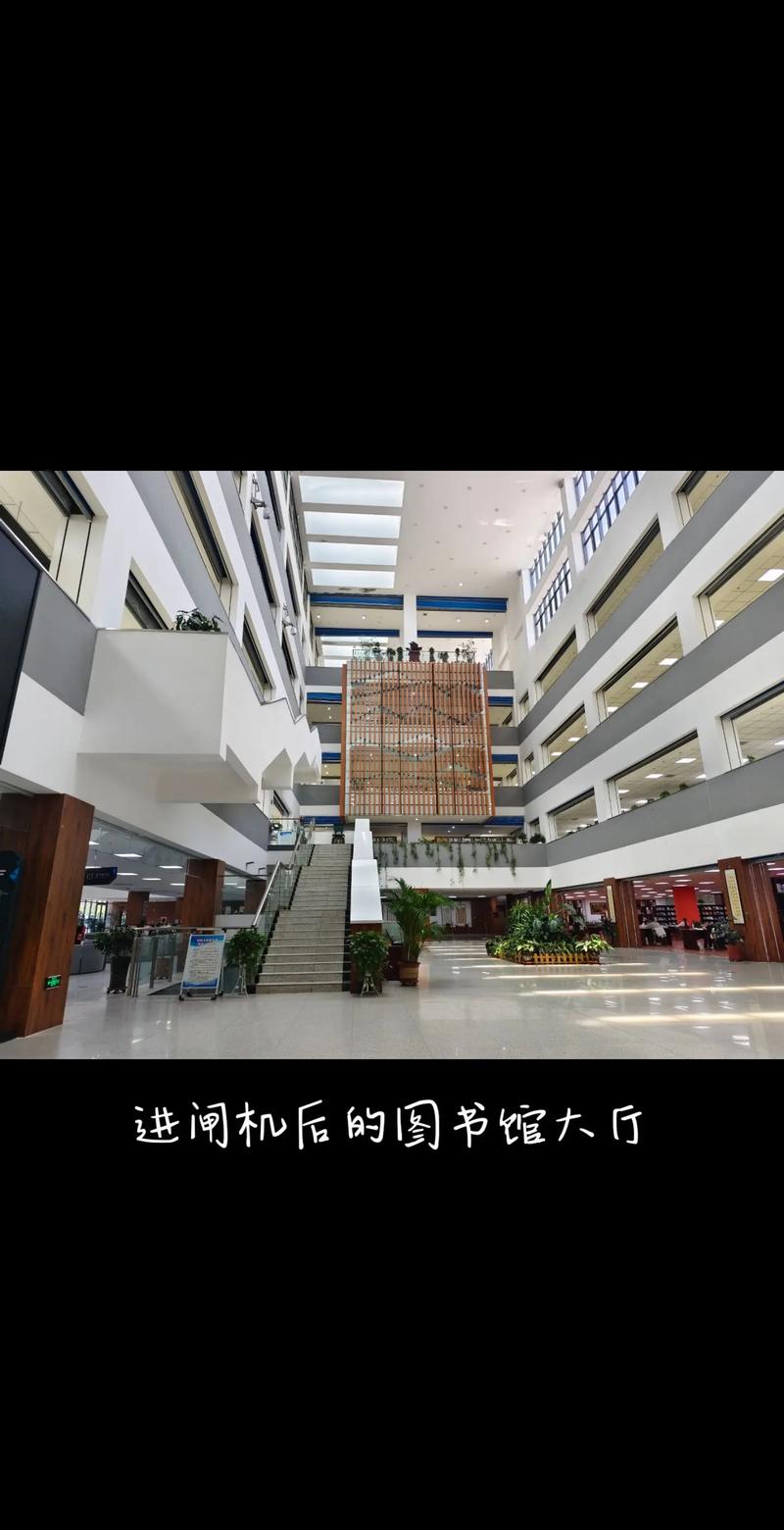 青岛大学图书馆电话?青岛大学图书馆借书时间