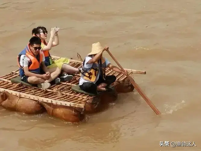 腾格里沙漠旅游攻略大全?你到过腾格里沙漠吗