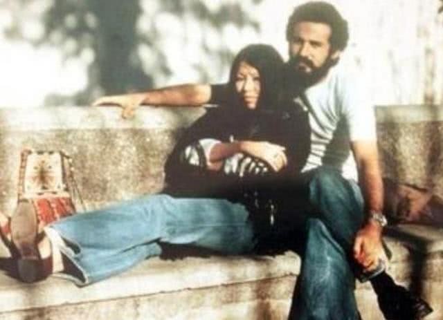 三毛与荷西来日并不方长,两人婚礼上几个细节,实在让人细思极恐