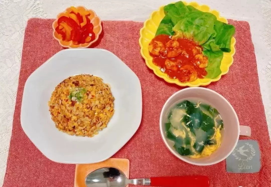 从AV女优变身实业家,不服输的人生——佐仓绊