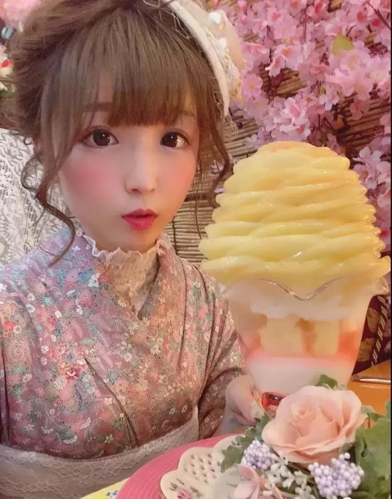 从AV女优变身实业家,不服输的人生——佐仓绊