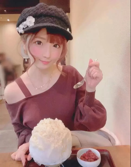 从AV女优变身实业家,不服输的人生——佐仓绊