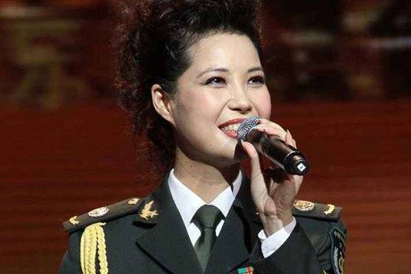 李双江年薪多少 李天一豪车豪宅一大堆能够支撑的起