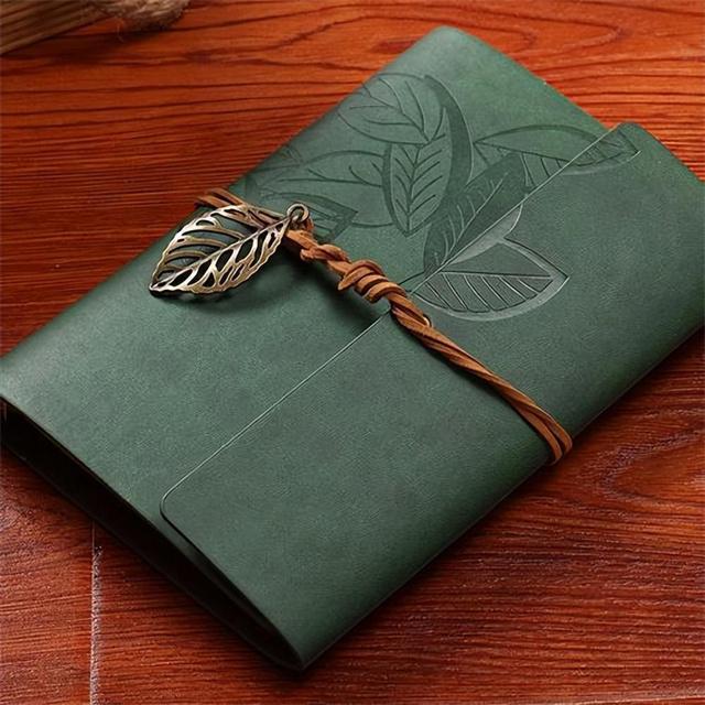 57岁张信哲单身31年,至今不婚,捐上亿资产,或许都是为了朱小妹