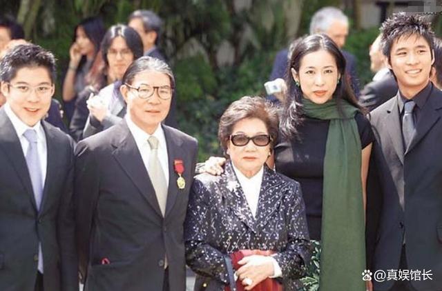 这一次,顶级豪门的“残酷真相”,在朱玲玲身上展现得淋漓尽致