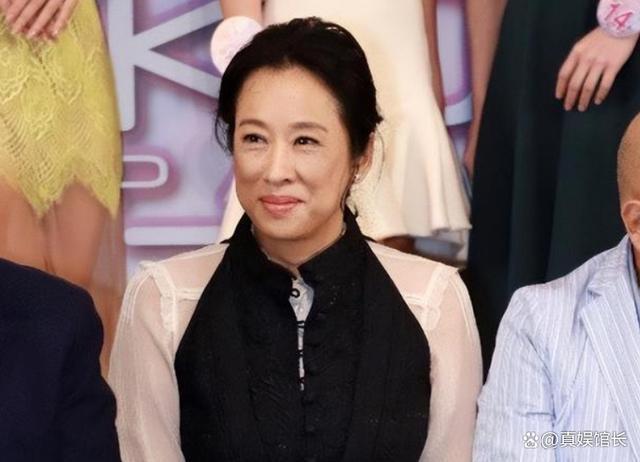 这一次,顶级豪门的“残酷真相”,在朱玲玲身上展现得淋漓尽致