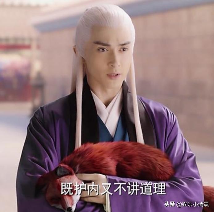 《枕上书》东华帝君是曾经的天地共主,他和父神,谁更厉害呢?