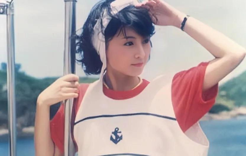 李赛凤:豪门丈夫诬陷她出轨干儿子,而她至今单身无人敢要