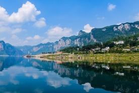 十三个坚持内容是什么？宣讲家评论：不断推进新时代党的建设新的伟大工程