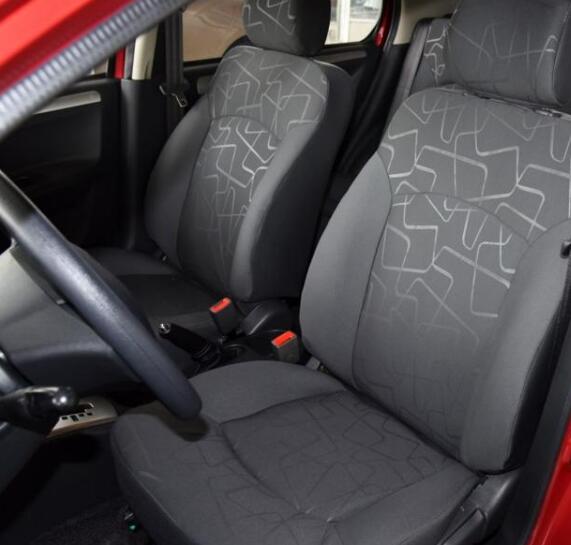 天津一汽-威志V5,外观惹人注目,整体看起来是很实用的