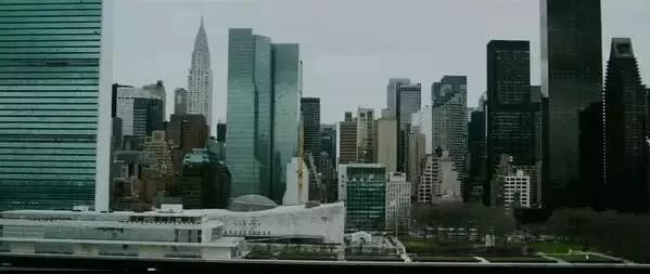 无处不在的地产巨头铁狮门——电影里的曼哈顿地标洛克菲勒中心