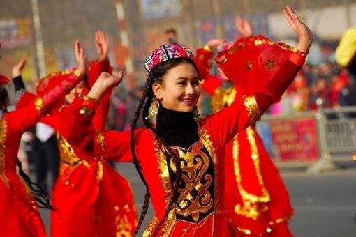 维吾尔族是怎样形成的?