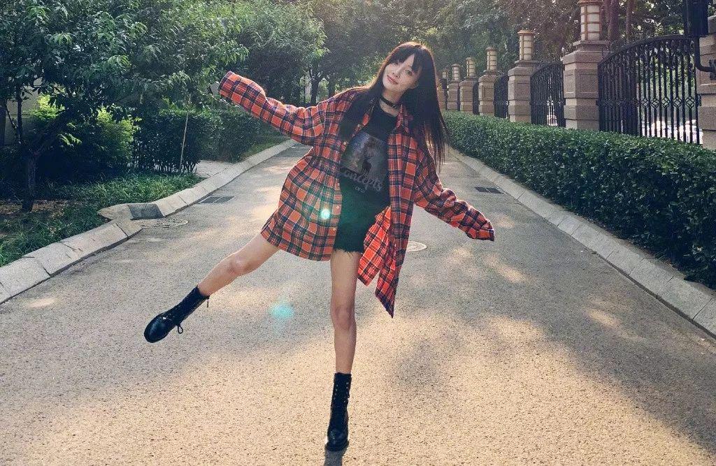 炸裂网红们,别再演戏丢人了