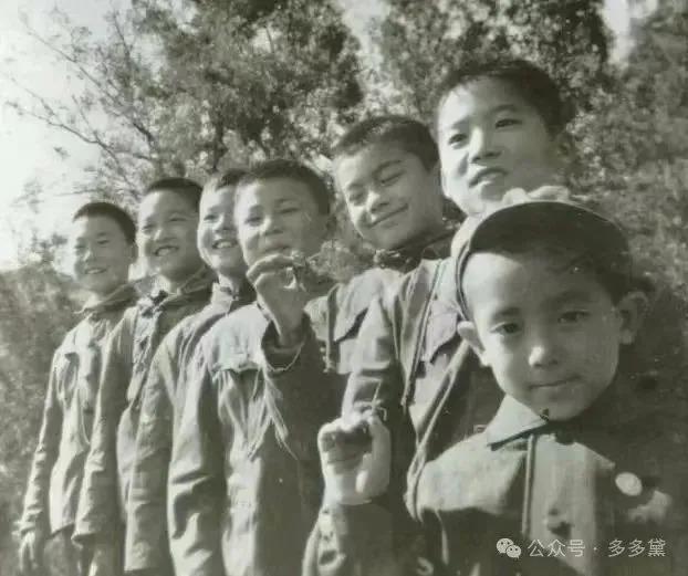 他和蔡国庆是同学,婚后带小三回家,他却说:我这是负责!