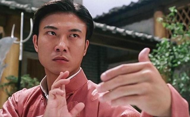 钱小豪和钱嘉乐什么关系(钱小豪钱嘉乐近况大不相同)