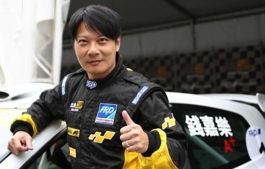 钱小豪和钱嘉乐什么关系(钱小豪钱嘉乐近况大不相同)