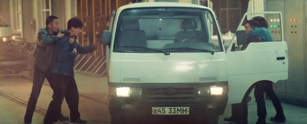 吹它是国庆档黑马的,我劝你冷静一下