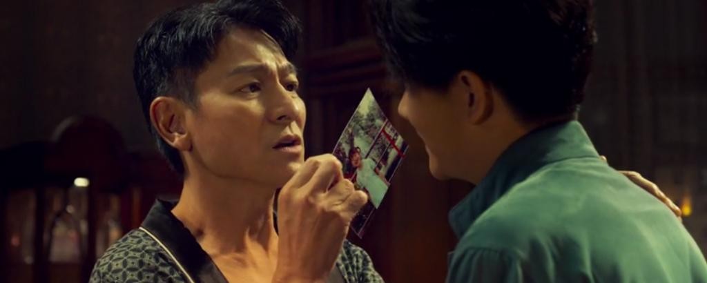 吹它是国庆档黑马的,我劝你冷静一下