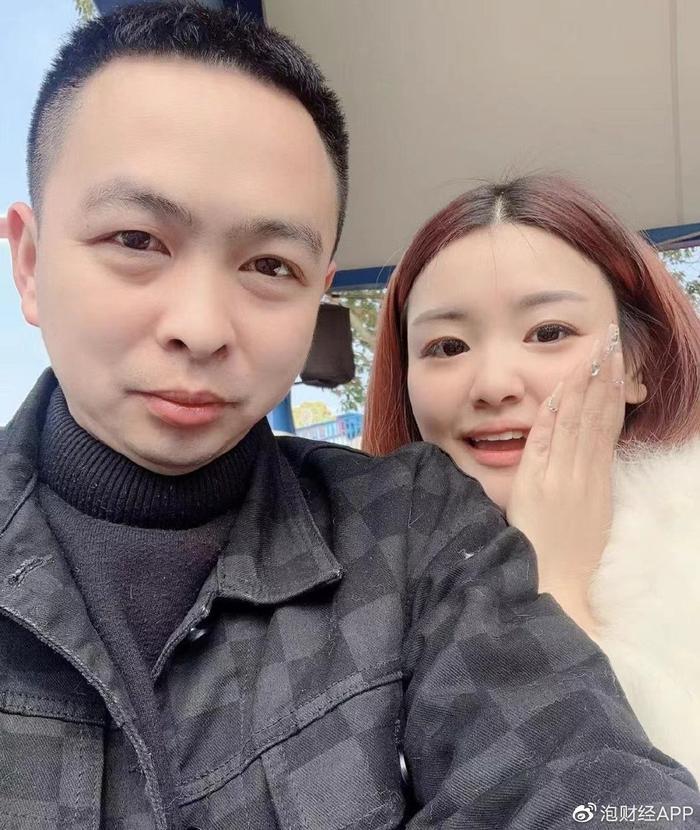 ​28岁专情保安相亲实录首公开，终在他趣家族牵手老板娘