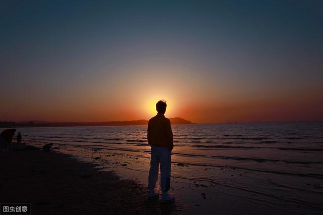 内心真正强大的人都有五个特征?一个人内心越来越强大的4个迹象