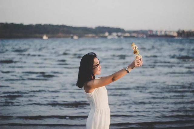 内心真正强大的人都有五个特征?一个人内心越来越强大的4个迹象