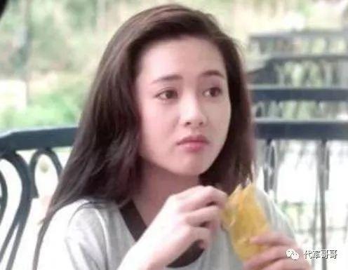 一代女神李丽珍:经历多段混乱情史,如今56岁却还是单身