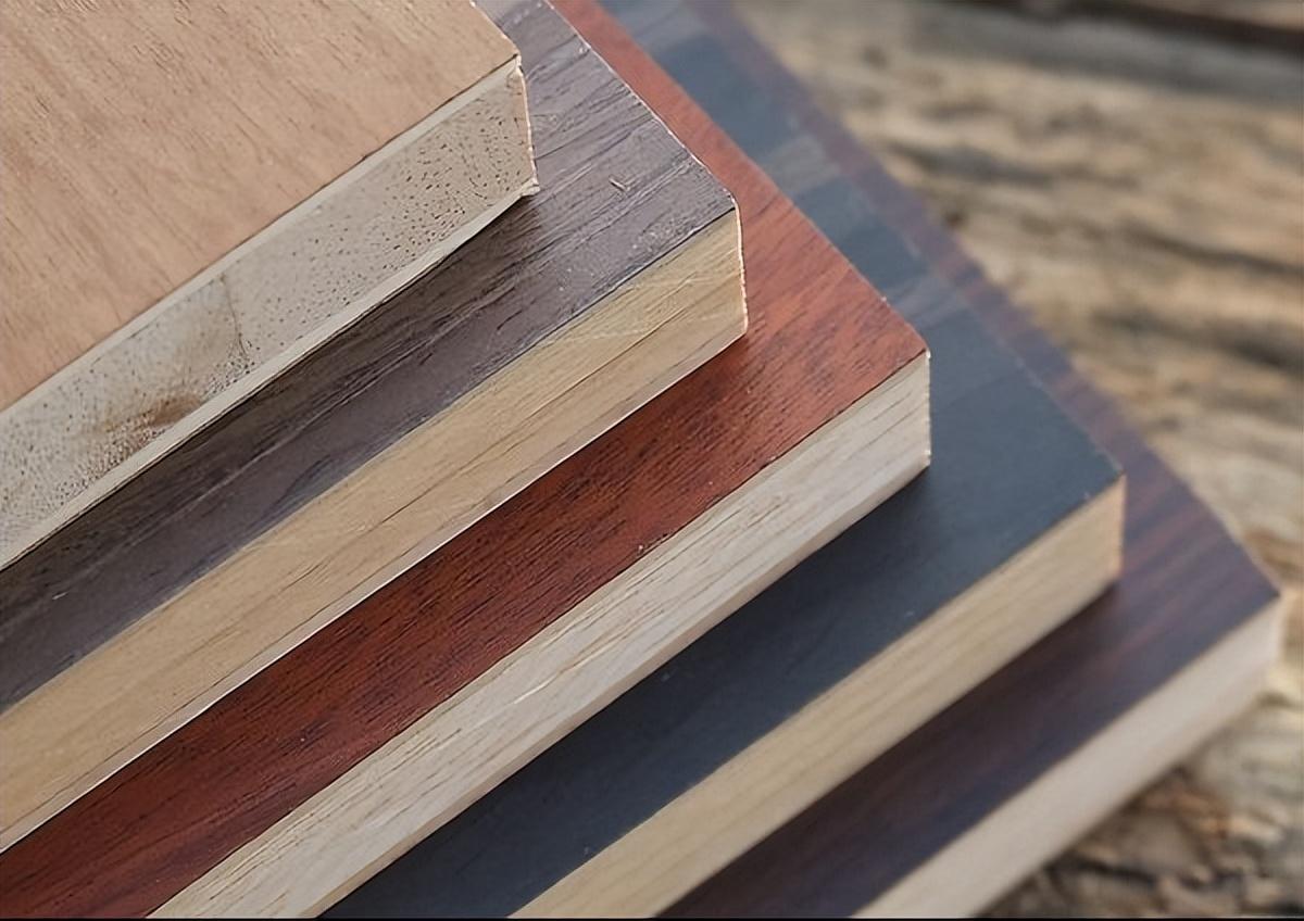 做衣柜用什么板材好?生态板还是颗粒板?要实用也要环保怎么选