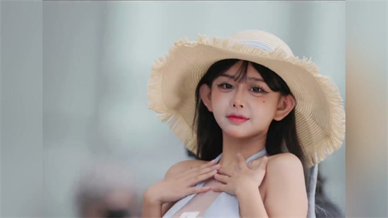 刚满18岁是什么梗?解释刚满18岁