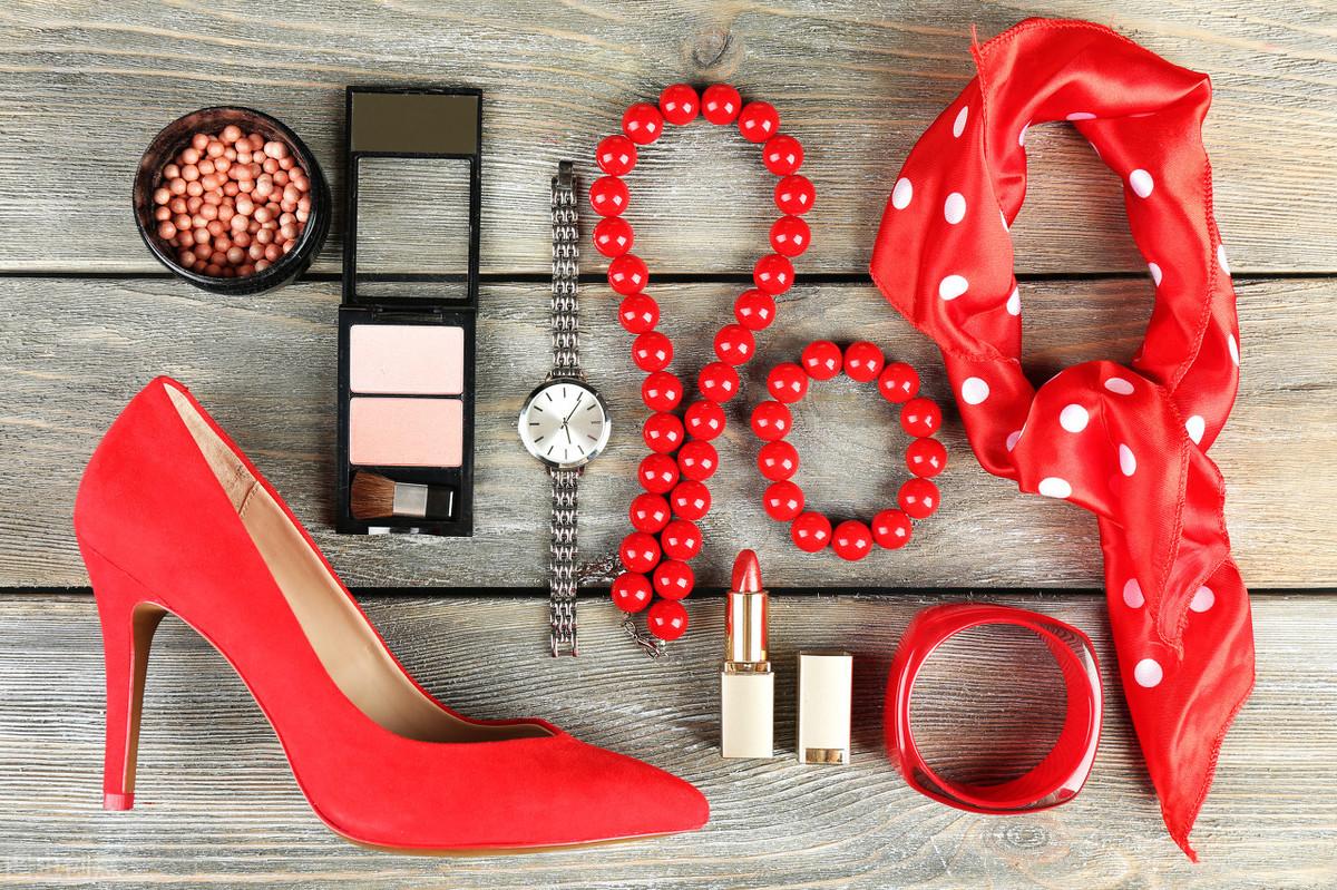 白色一共有几种白, 白色也有很多种,不是单一颜色