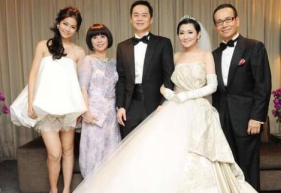 selina张承中演唱会求婚?张承中娶毁容的Selina