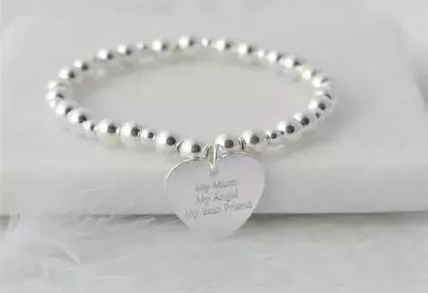 1989年的本命年 ,右手必须戴银?命里缺什么就戴什么,戴对了顺遂一整年!