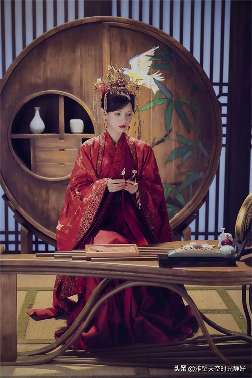 盘点影视剧中绝美的古装嫁衣 凤冠霞帔春风面,十里红妆不负卿