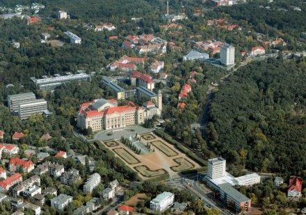 德布勒森大学——匈牙利现存历史最悠久的高等教育机构