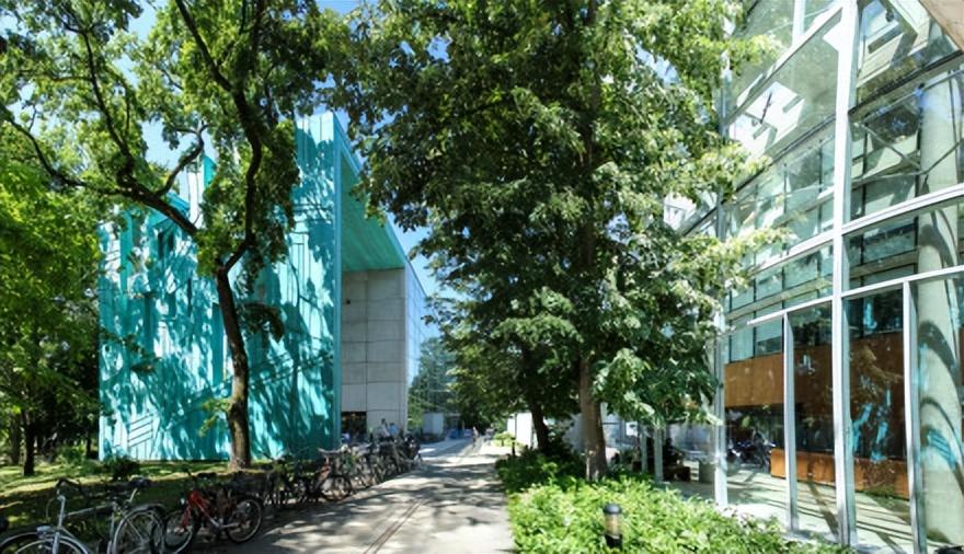 德布勒森大学——匈牙利现存历史最悠久的高等教育机构