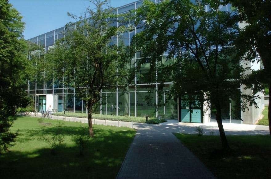 德布勒森大学——匈牙利现存历史最悠久的高等教育机构