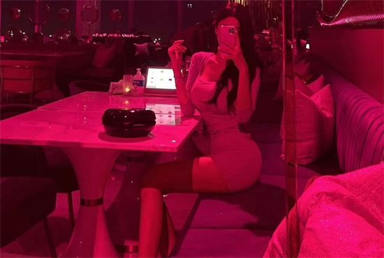 商k女孩是什么意思？解释商k女孩