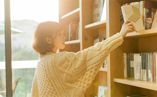 清简自持是什么意思？解释清简自持