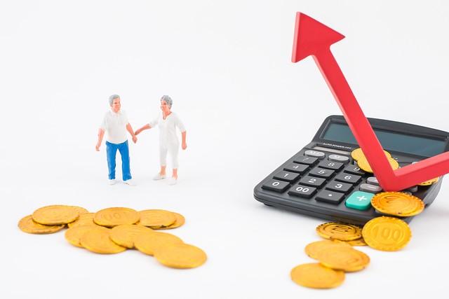 企业退休有哪些补助!企业退休人员月补贴2600元,比上班还爽的秘密曝光!