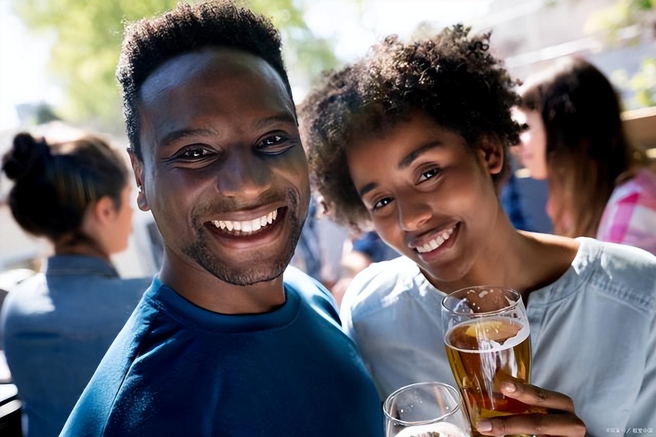 法国属于欧洲国家吗,法国人是非洲人,看这个就知道了