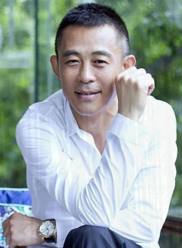 侯勇传奇人生:从屠宰场到影视巨星,他的坚持与热爱感动无数观众