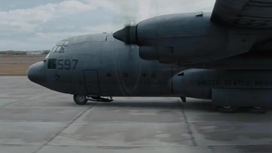 《天龙特攻队》:一部革新动作电影的视角,硬汉动作的经典回归