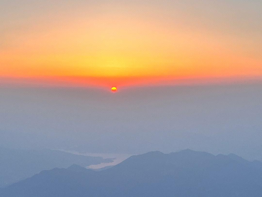 泰山适合什么季节去爬 ,爬泰山需要准备什么,爬山攻略与必备装备