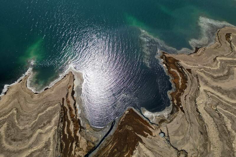 阿富汗塔利班武装安全人员游行,庆祝美军撤军两周年