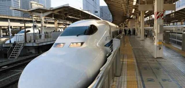 ​余姚火车站和余姚北站是一个站吗