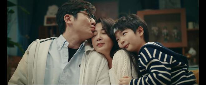 央八开播!没想到真敢拍!我躲过了殷桃,却被40岁女二号惊艳了